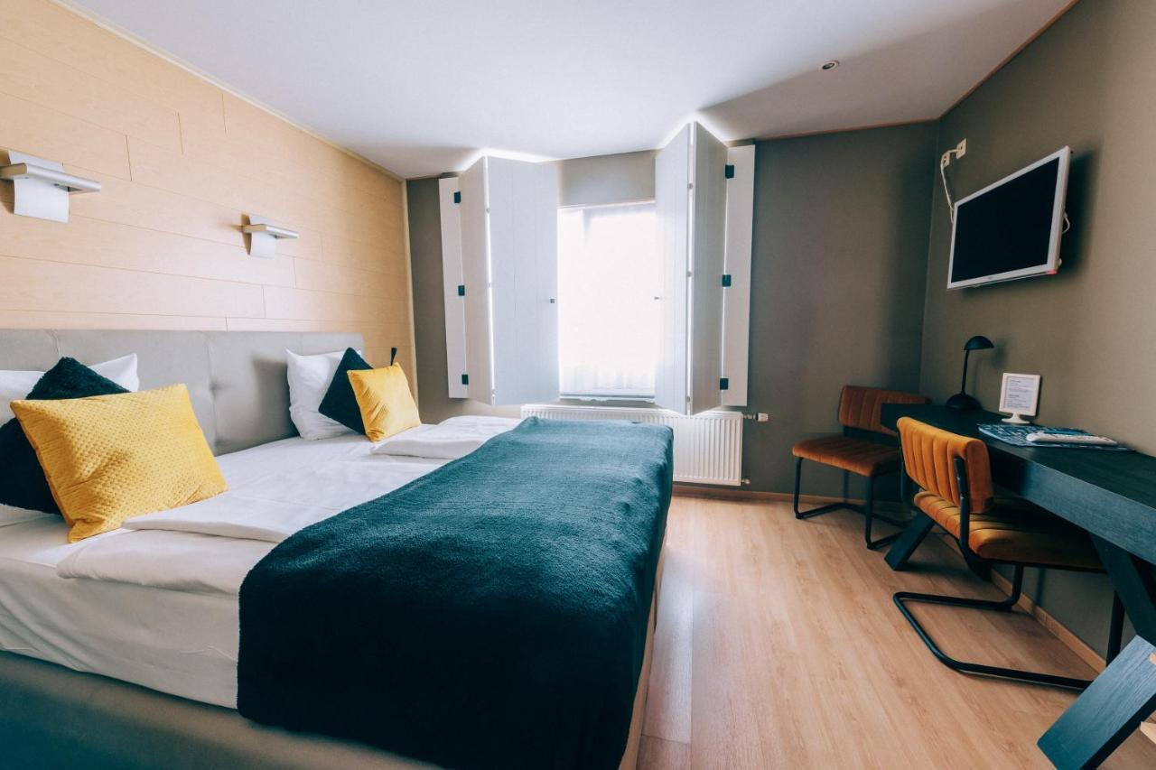 Hotel De Kalvaar Ninove Kültér fotó