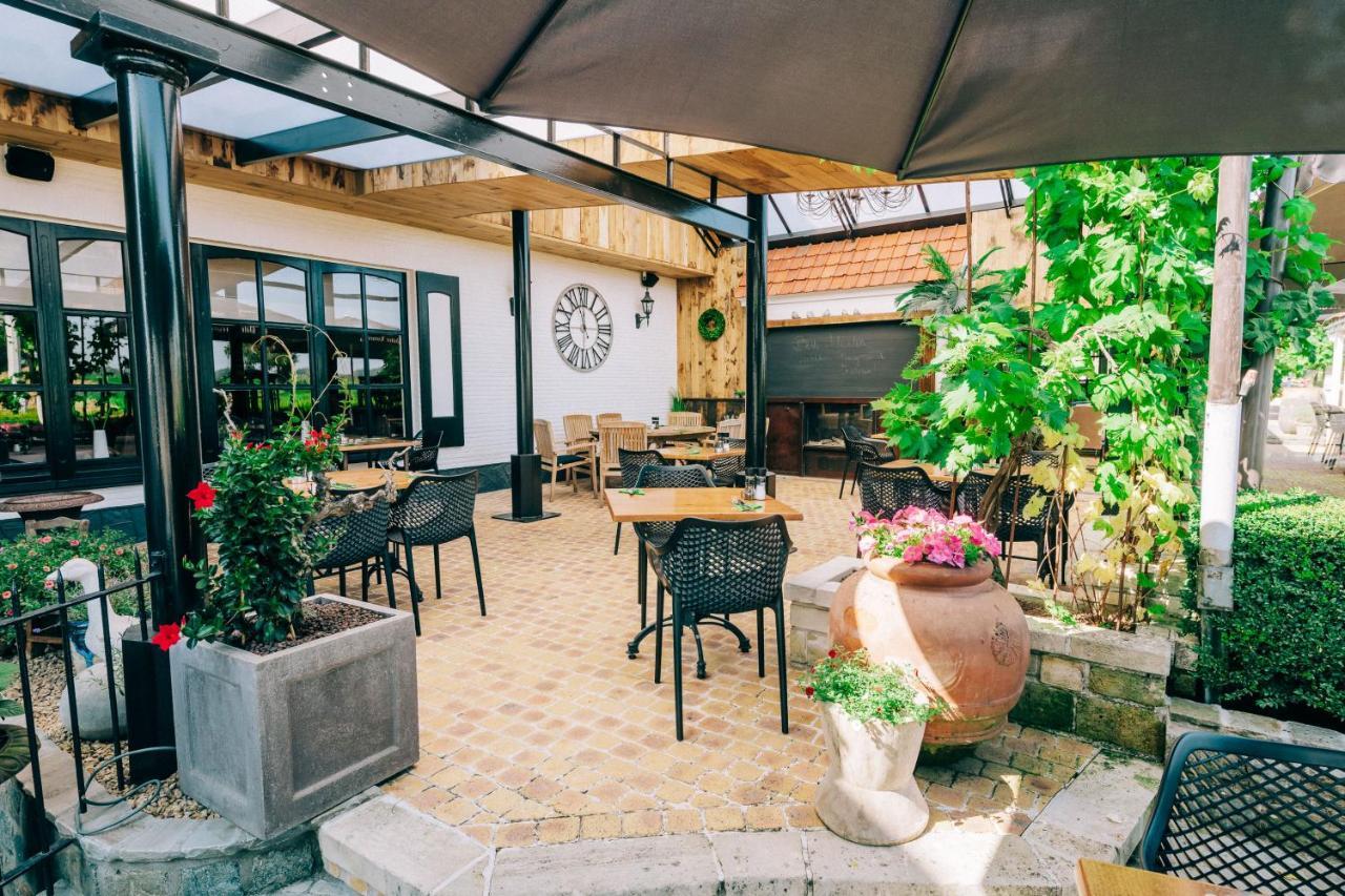 Hotel De Kalvaar Ninove Kültér fotó